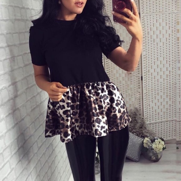 LAST 1! Leopard Hem Patchwork Short Sleeve T-shirt - Picture 4 of 5